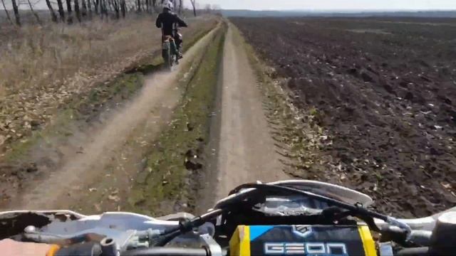 БЄЗУМНый КИТАЙСКИЙ МОТ GEON DAKAR GNS 300(4V) # 54