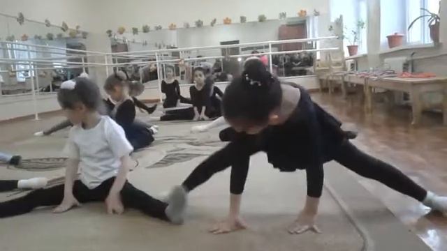 Иришка на гимнастике смотреть онлайн