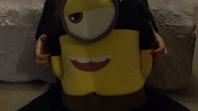 ASMR The Sound of Minion ~~ Squeezing sounds ~~ Brushing hair смотреть онлайн