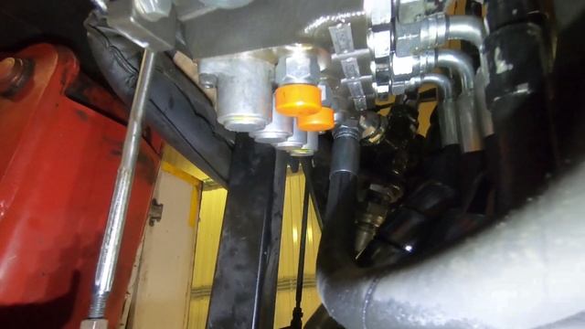 Привели в порядок лесной манипулятор Amco Veba XD61, но бензобак бы лучше поменять на гидравлический