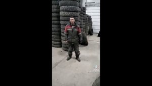 Альберт Галимов-шиномонтажник из Челябинской области стал звездой Тик Тока, благодаря своему голосу