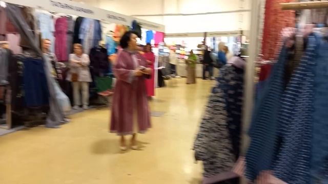 Гостевая выставка " Жар - птица . Весна - 2023 . " Москва в ЦВК " Экспоцентр " . смотреть онлайн