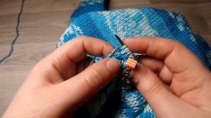 Обработка горловины полой резинкой спицами по кругу. Джемпер Часть 4