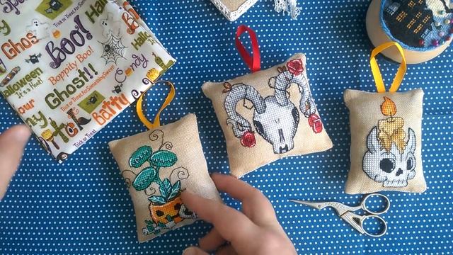 Трио черепушек - новые игольницы-подвески смотреть онлайн