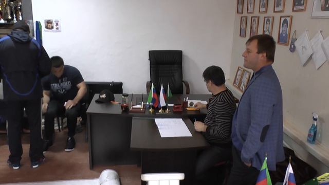 Взвешивание борцов, Чародинский район п. Цуриб.