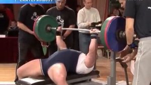 Владимир Кравцов чемпион турнира по паурлифтингу