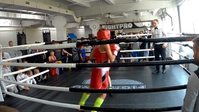 Бокс 11 лет, 2 года занятий. смотреть онлайн