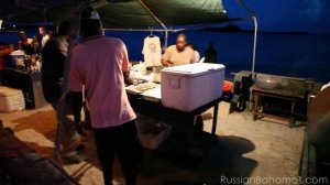 Фестиваль жаренной рыбы на Багамах