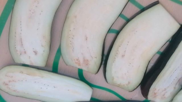 Закуска из баклажанов "Тещин язык". #баклажаны_с_сыром_чесноком_грецким_орехом. #4К смотреть онлайн