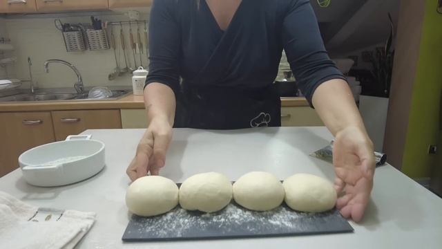 PIZZE FRITTE A PORTAFOGLIO ?Croccanti e Asciutte ? ricetta facile di Tutti a tavola смотреть онлайн