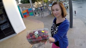 Улицы Айя-Напы. Прогулка пешком от Лунапарка. Кипр. 2016