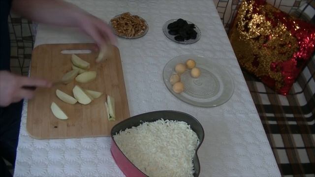 Вкусный слоеный салат "ЧЕРЕПАШКА" украсит наш праздничный стол.