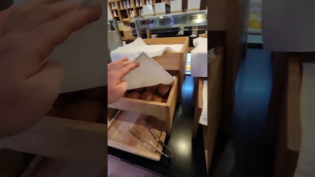 Завтрак в отеле Holiday Inn Express на улице Садовая смотреть онлайн