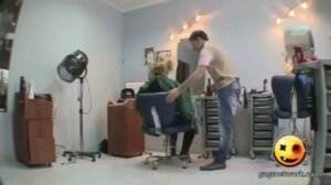 Прикол в парикмахерской чудо причёска и макияж супер