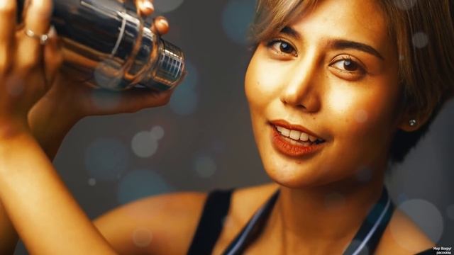 Продавец угостил ее булочкой, но он и не думал, что жизнь так отблагодарит его за доброту… смотреть онлайн