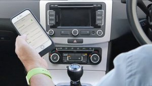 How to pair your mobile phone with the bluetooth system in a Volkswagen Passat 2 0 cc GT Tdi Bluemo