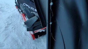 Установка снегоотбойника на сани мотобуксировщика (толкач).