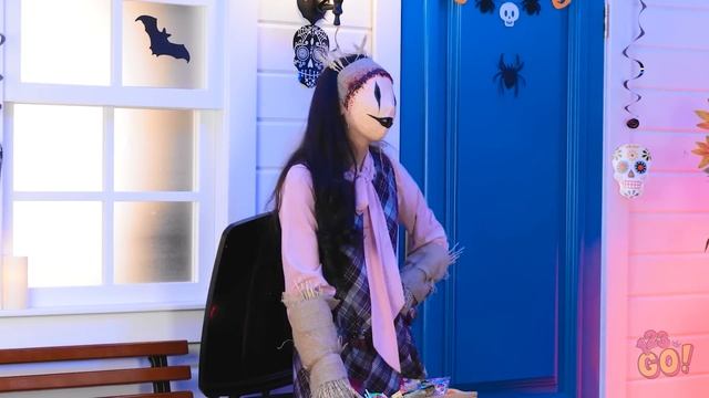 HALLOWEEN MAKEUP AND COSTUMES DIY IDEAS || Spooky SFX Makeup Tutorials! Pranks On Friends by 123 GO смотреть онлайн