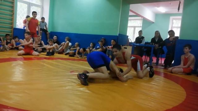 Мухаммадюсуф выиграл финал в турнире по вольной борьбы. Москва