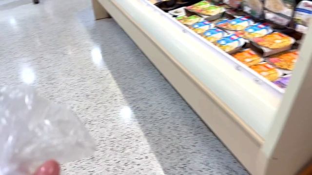 США Влог Закупка продуктов на День Рождения Дарим Подарки Большая семья США Big big family USA VLOG смотреть онлайн