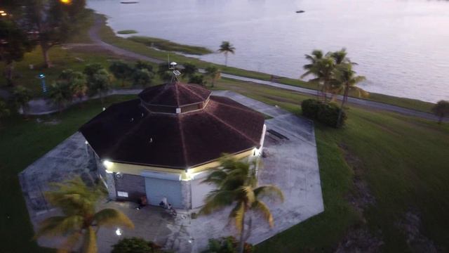 Tropical Park Miami - orbit view смотреть онлайн