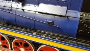 Стендовая модель паровоза П36-0032 в масштабе 1:32