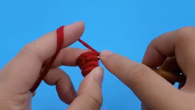 KIM Oanh DIY instructions on how to make a snowman wearing a red hat смотреть онлайн