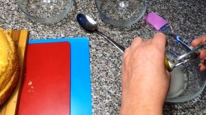 Как разрезать бисквит на ровные коржи и пропитать их в домашних условиях