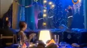 Абдулов поет и танцует