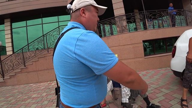 Инвалид 1 группы ползёт по всему цону, забрать новое удостоверение личности. смотреть онлайн