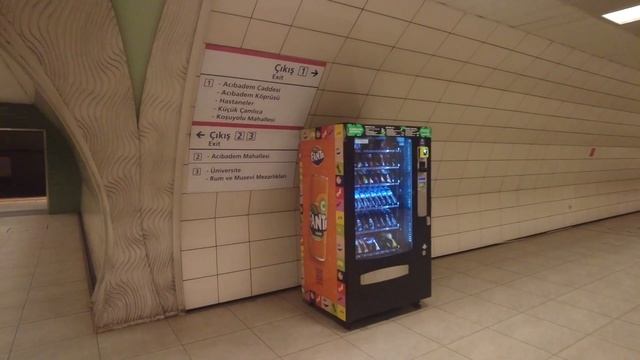 Стамбул 2022 Район Кадыкёй/KADIKOY-Прогулка по Азиатской части Стамбула Побывал в Турецком Метро смотреть онлайн