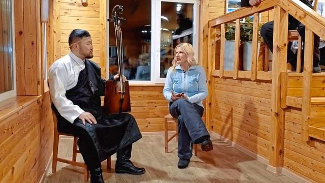 БАЙКАЛ, часть 2 - Как готовить Бурятские ПОЗЫ (Манты / Буузы) и Настоящее Горловое Пение! смотреть онлайн