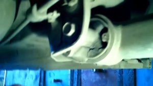 Осмотр задней подвески Toyota Corolla Spacio NZE121