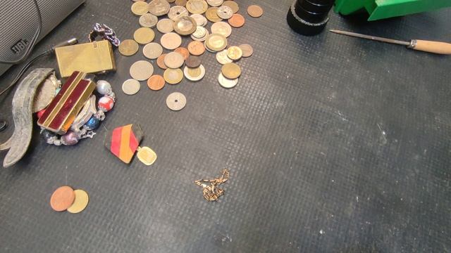 Куча монет, брендовые часы, ЗОЛОТОи СЕРЕБРО , мои находки на свалке в Германии. смотреть онлайн