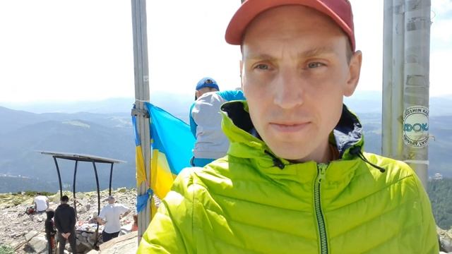 Прогулка на гору Хомяк. Черничная поляна в Карпатах. Буковель автопутешествие смотреть онлайн