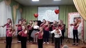 Ансамбль скрипачей 1-2 кл. Весёлые смычки - С. Луканюк "Полька-солнышко", П. Мартин "Рок-н-Ролл"