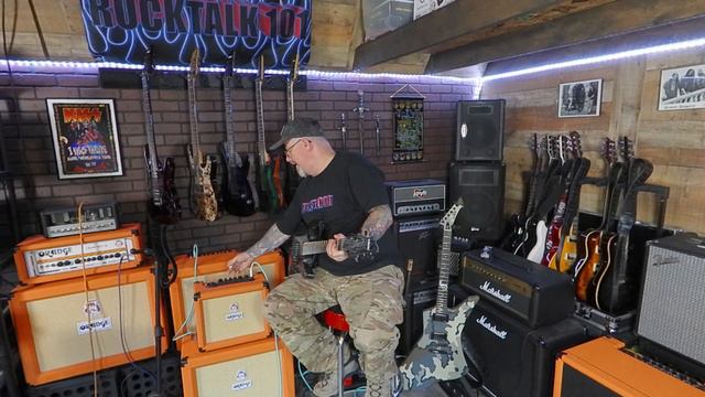 Orange Crush 20RT combo amp review!! #orangeamps #orange #orangecrush20rt #schecterguitarresearch смотреть онлайн