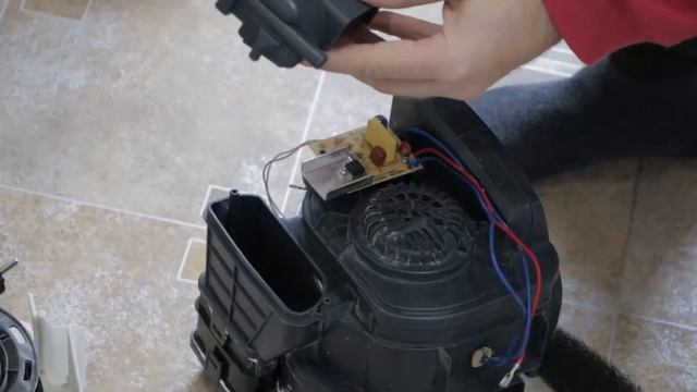 Сборка после чистки пылесоса Vitek vt-1833g. смотреть онлайн