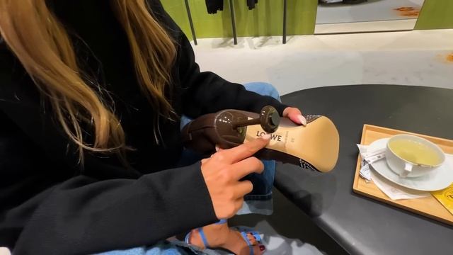 Шопинг в Дубае: Balenciaga, Prada, Loewe - цены новых коллекций 2024? смотреть онлайн