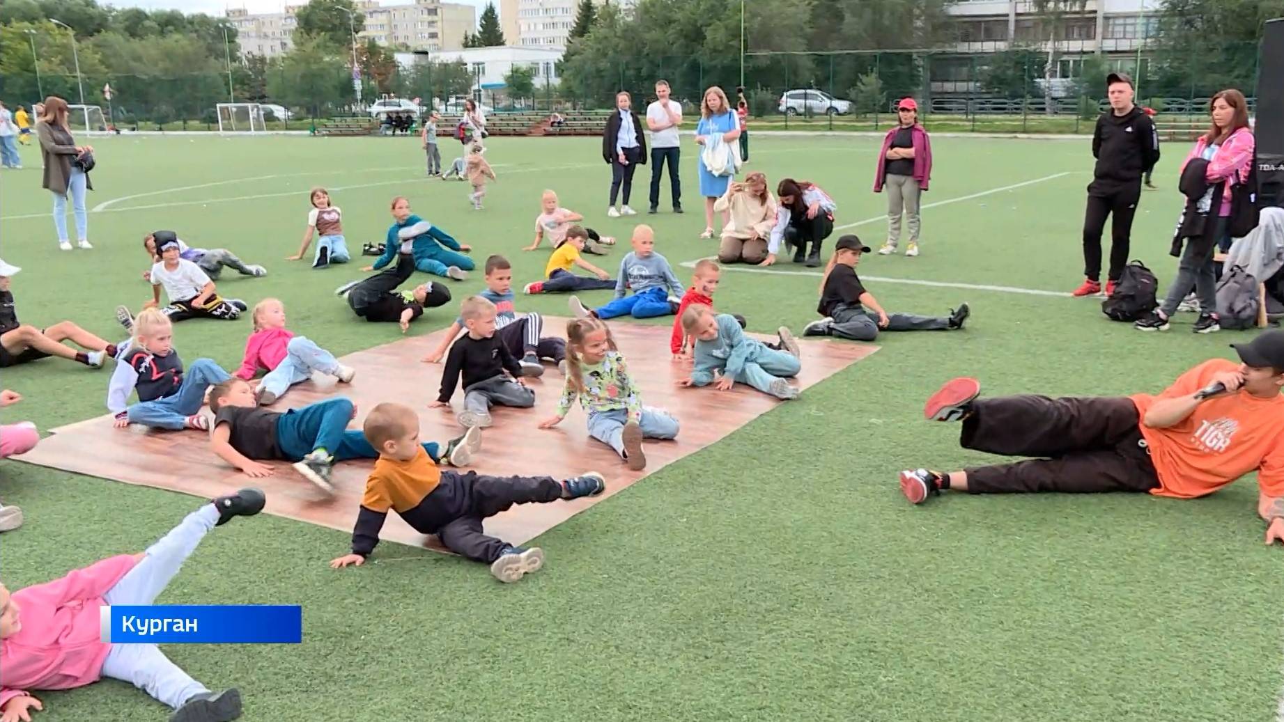 Спортивный клуб "Велес" подарил праздник в микрорайоне Заозёрный