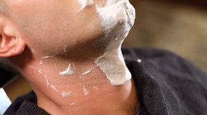 ASMR 💈 LADY BARBER “KILLER SHAVER”
