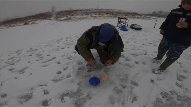 Щука на жерлицы в оттепель , набегались смотреть онлайн