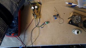 Двуполярный БП на LM317 и LM337, с регулировкой от 0 вольт и компенсацией погрешности регулятора.