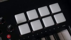 M Audio Oxygen 25 MIDI keyboard Review!!!!