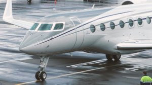 (VIP) Gulfstream G650, N650GD. Посадка в Шереметьево, руление и буксировка на VIP стоянке.