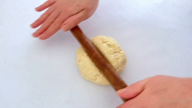 Невозможно вкусно! РЕЦЕПТ ТВОРОЖНОГО ПЕЧЕНЬЯ с НАЧИНКОЙ. #рецепт #печенье #вкусно смотреть онлайн