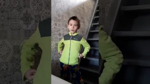 Артистично по ролям стихотворение Некрасов "Мужичок с ноготок" #детичитаютстихи #школа #некрасов