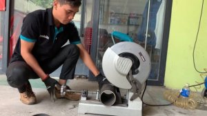 LC1230 Makita Metal Cutting Saw Test Cut Drain Pipe