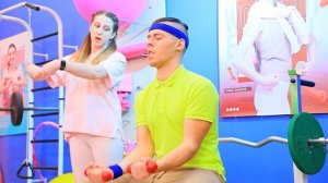 Короче говоря, проснулась парнем/ 13 забавных и неловких ситуаций