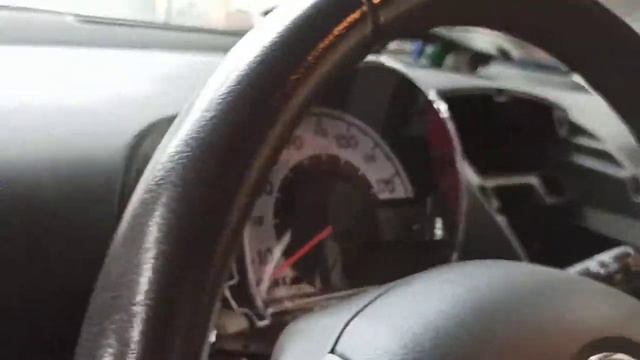 Toyota Aygo zekeringkast смотреть онлайн